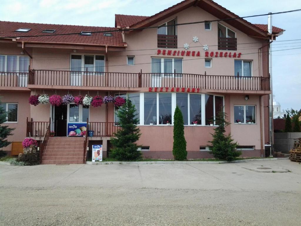 Pension Rozeclas Oradea Ngoại thất bức ảnh